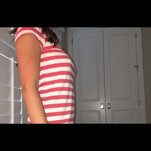 Sups cute throw on tee! - Picture 2 of 2